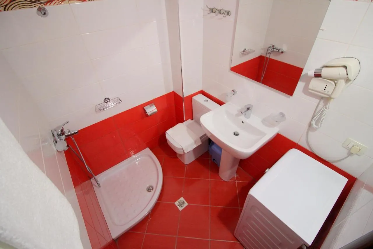 Klajdi Apartaments Sarande Apartment