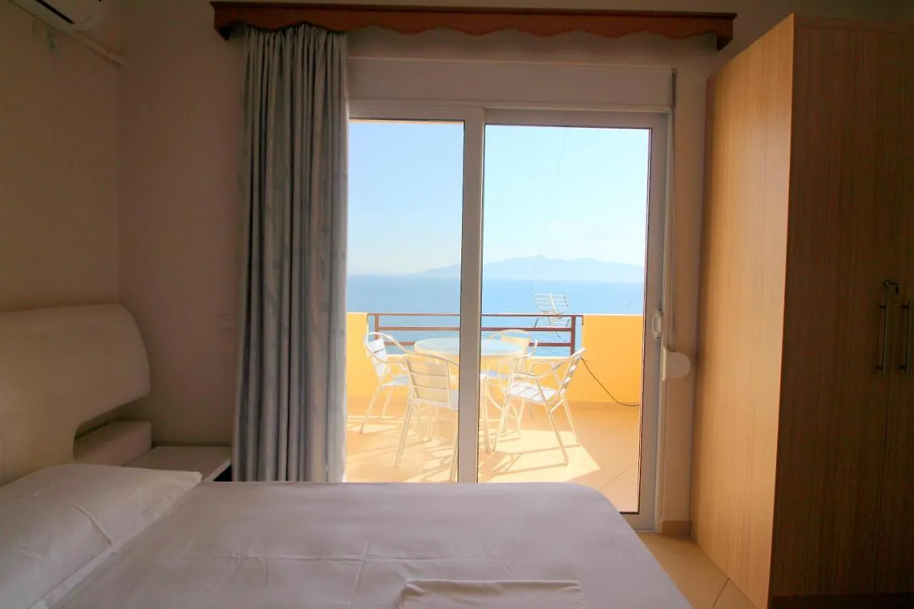 Klajdi Apartaments Sarande Apartment