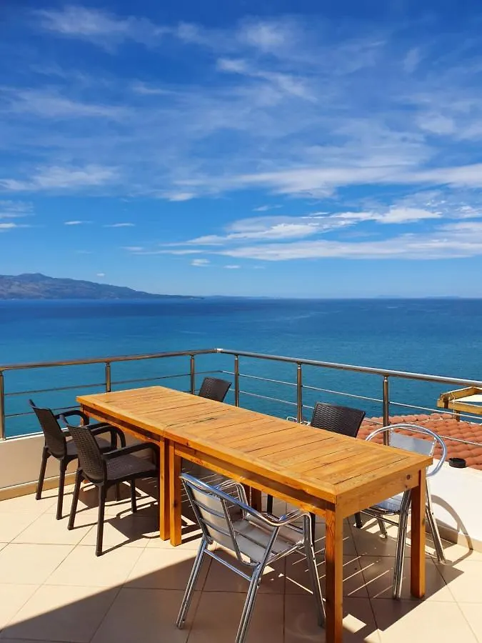 Klajdi Apartaments Sarande