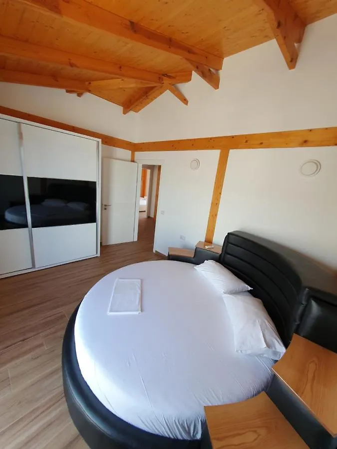Klajdi Apartaments Sarande