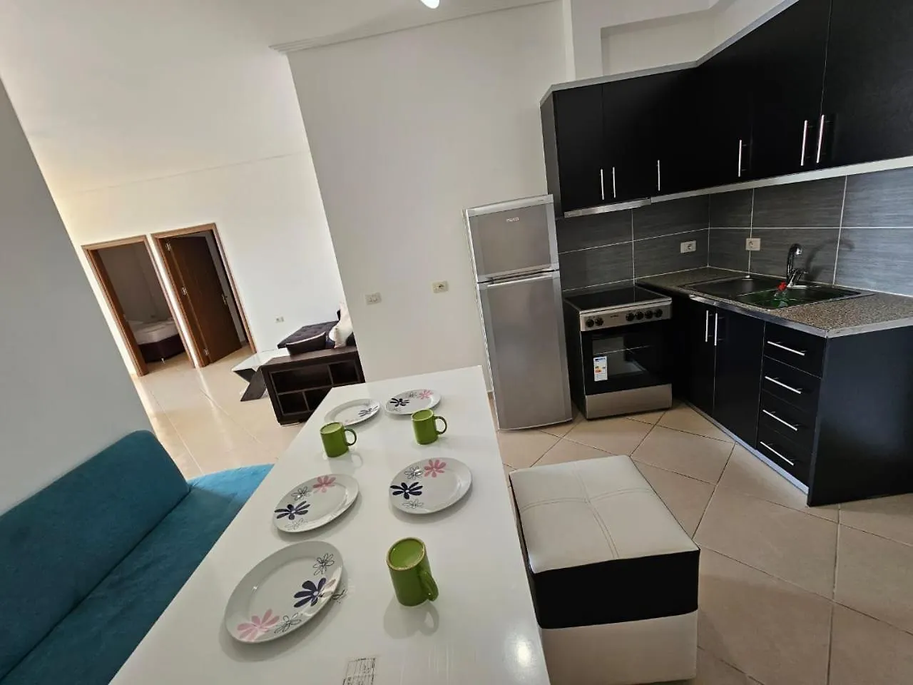 Klajdi Apartaments Sarande Albania