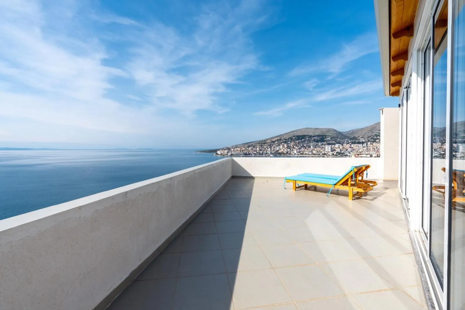 Klajdi Apartaments Sarande Apartment