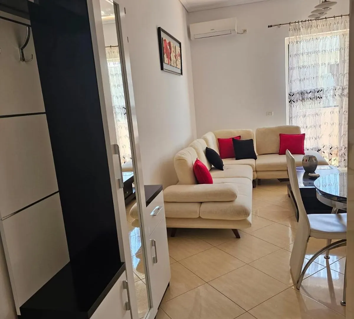 Klajdi Apartaments Sarande Apartment