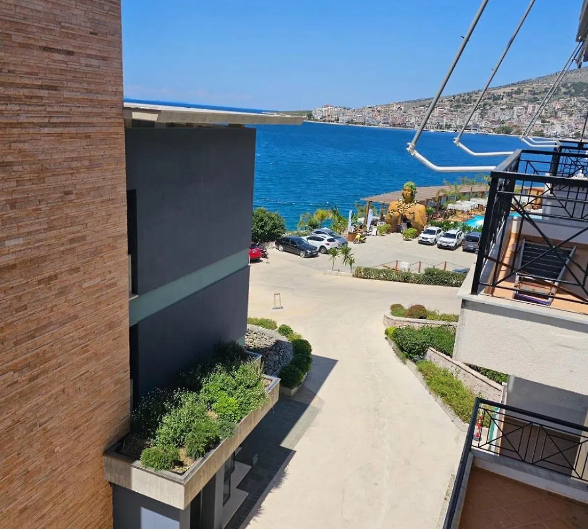 Klajdi Apartaments Sarande