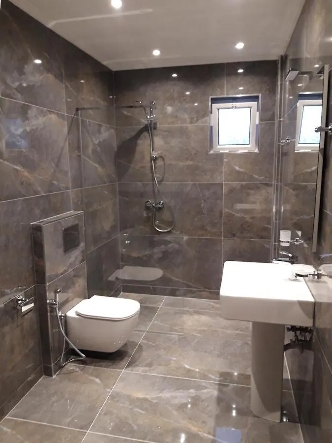 Klajdi Apartaments Sarande Apartment